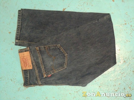 LEVIS ORIGINALES AUTÉNTICOS COMO NUEVOS